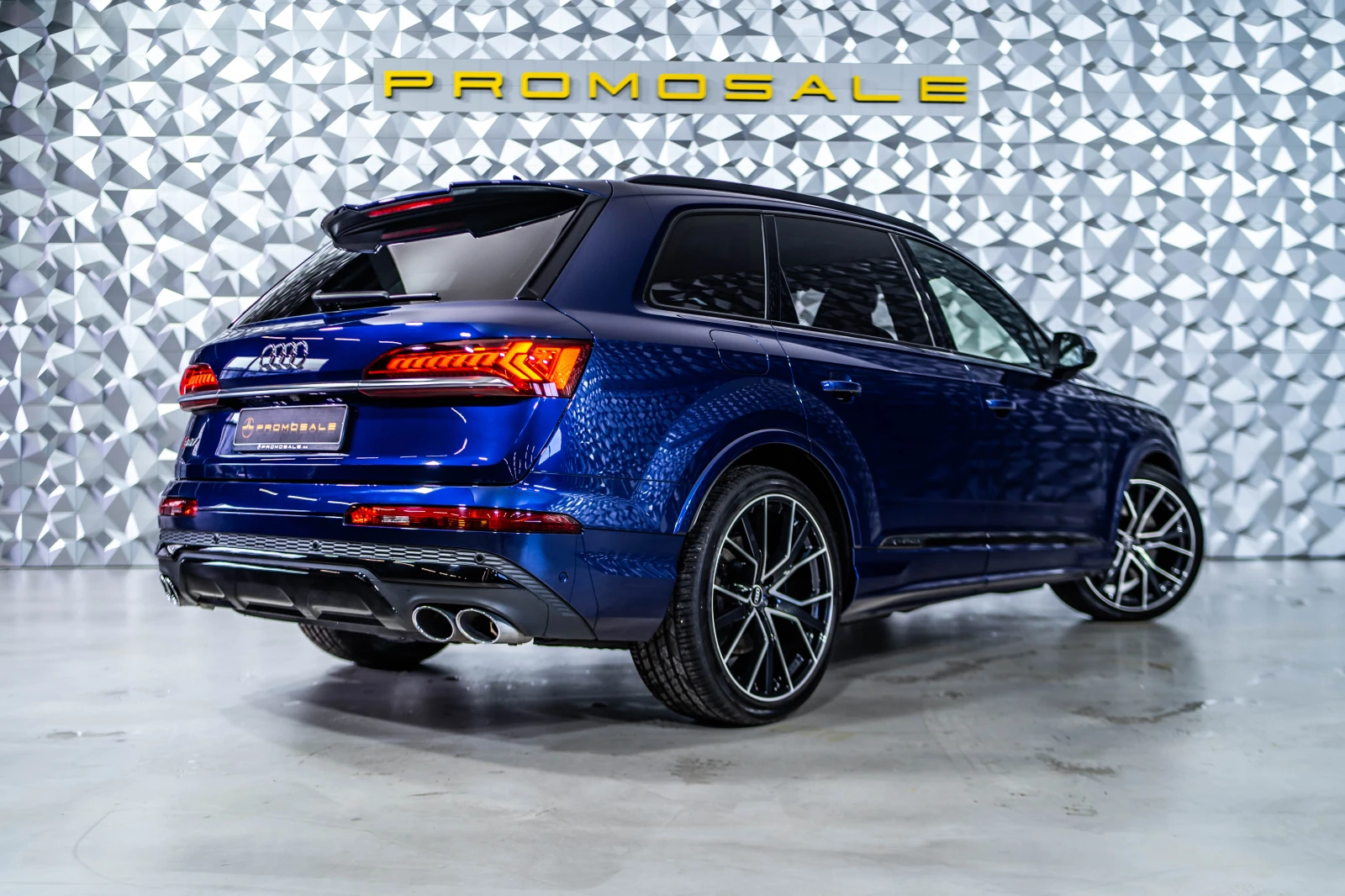 Audi SQ7 TFSI Pano* 360 * B&O* Matrix, снимка 4 - Автомобили и джипове - 55623700