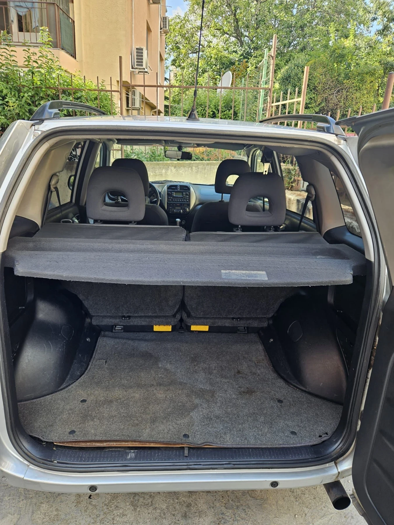 Toyota Rav4 2.0 D4D 4x4 116к.с., снимка 14 - Автомобили и джипове - 55859638