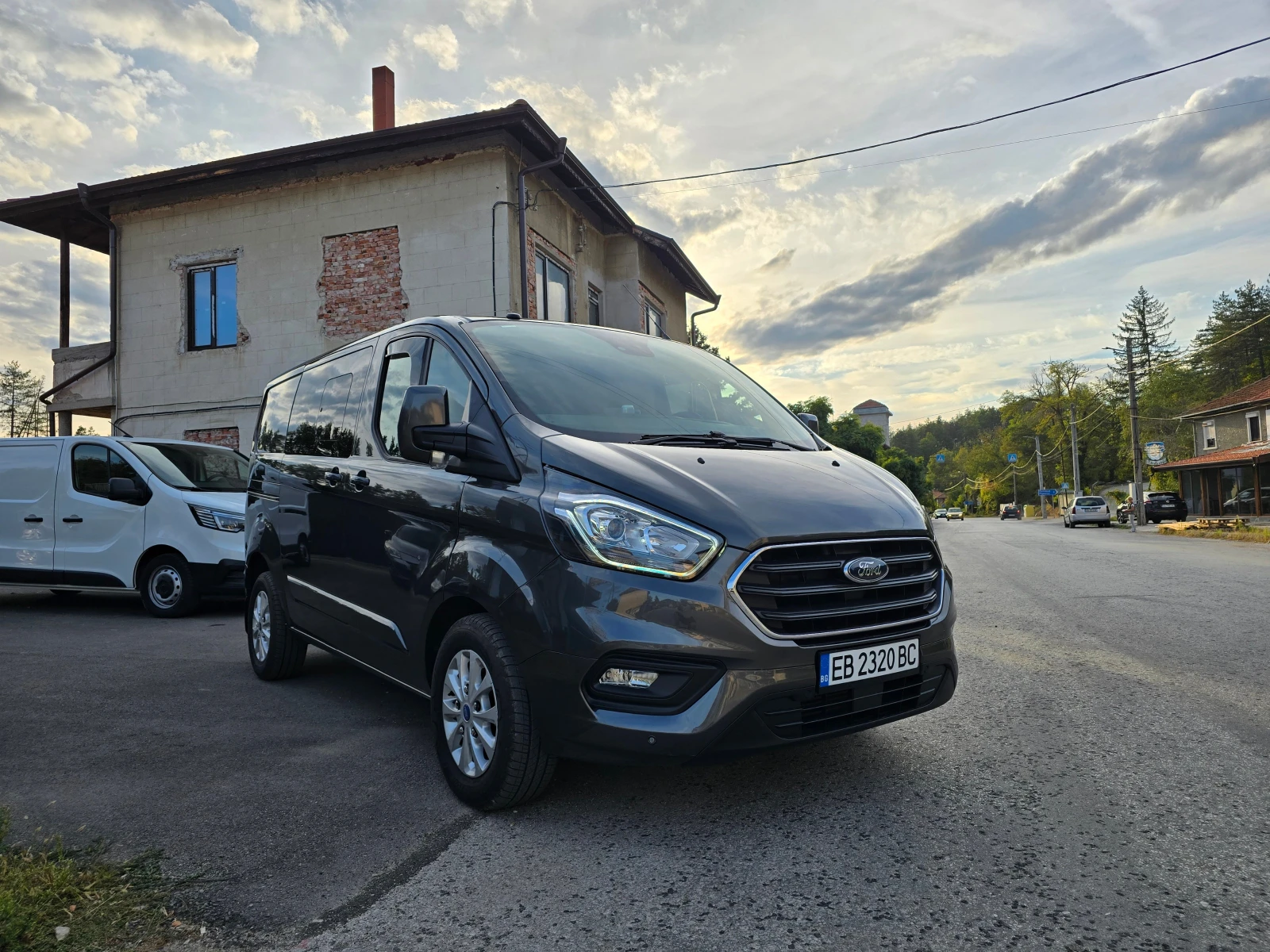 Ford Transit Custom 6-МЕСТЕН/ДВЕ СТРАНИЧНИ ВРАТИ