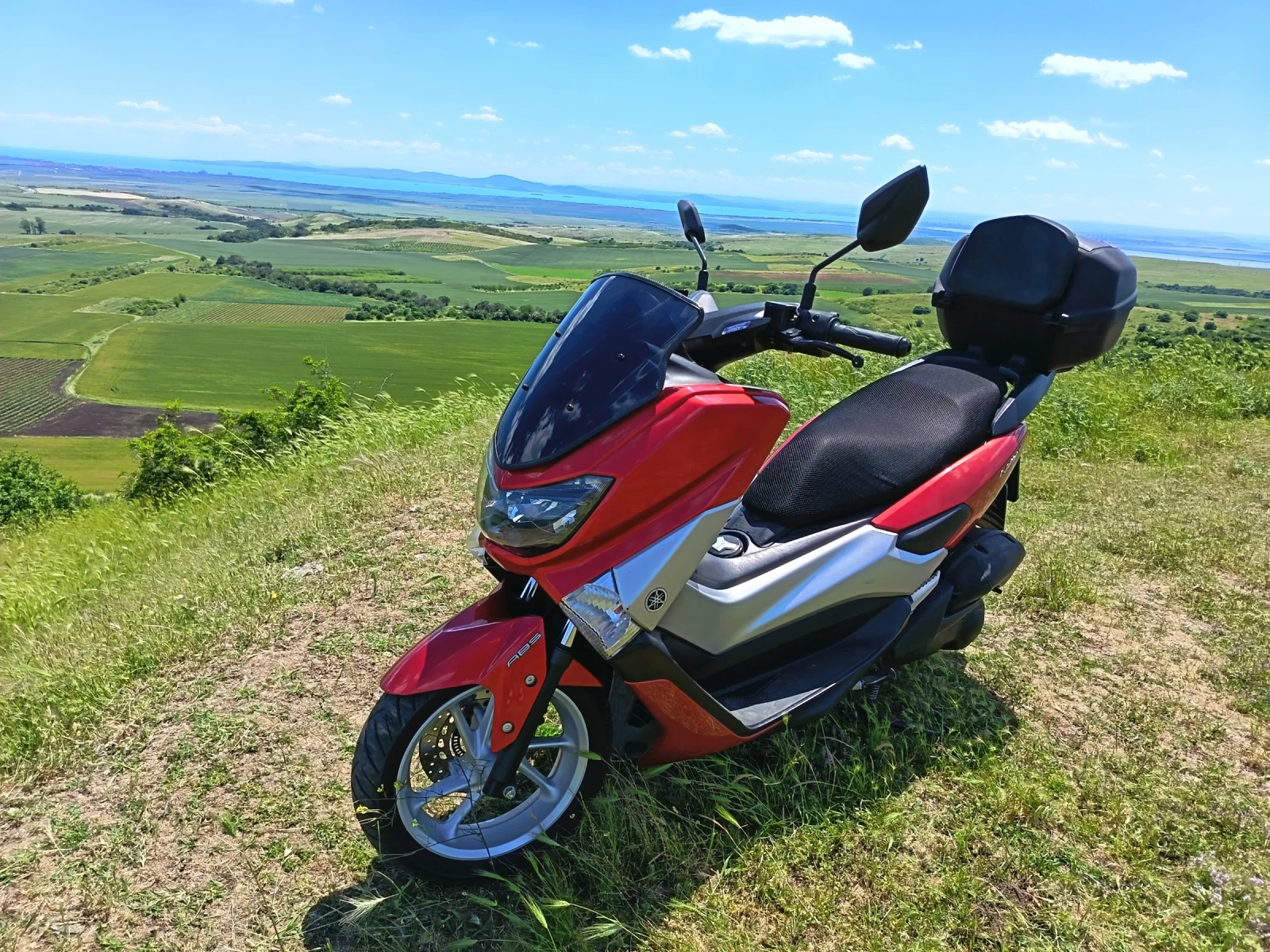 Yamaha NMAX 125