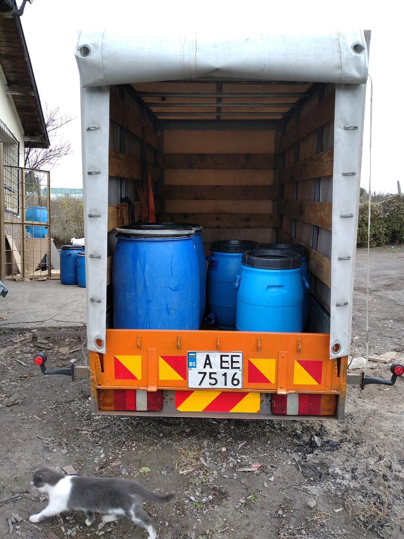 За автомобил RESPO, снимка 3 - Ремаркета - 53923014