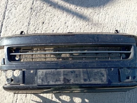 Решетка в предна броня за VW T5 2009-2015г....7E5853678...., снимка 1