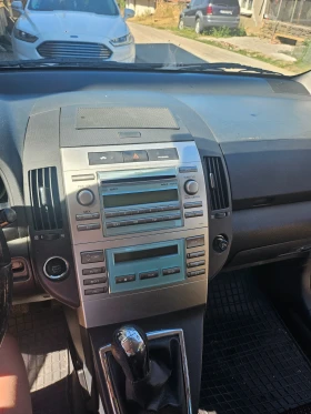 Toyota Corolla verso, снимка 4