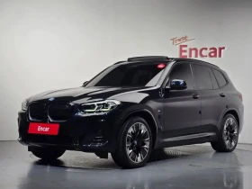 ������ BMW iX3