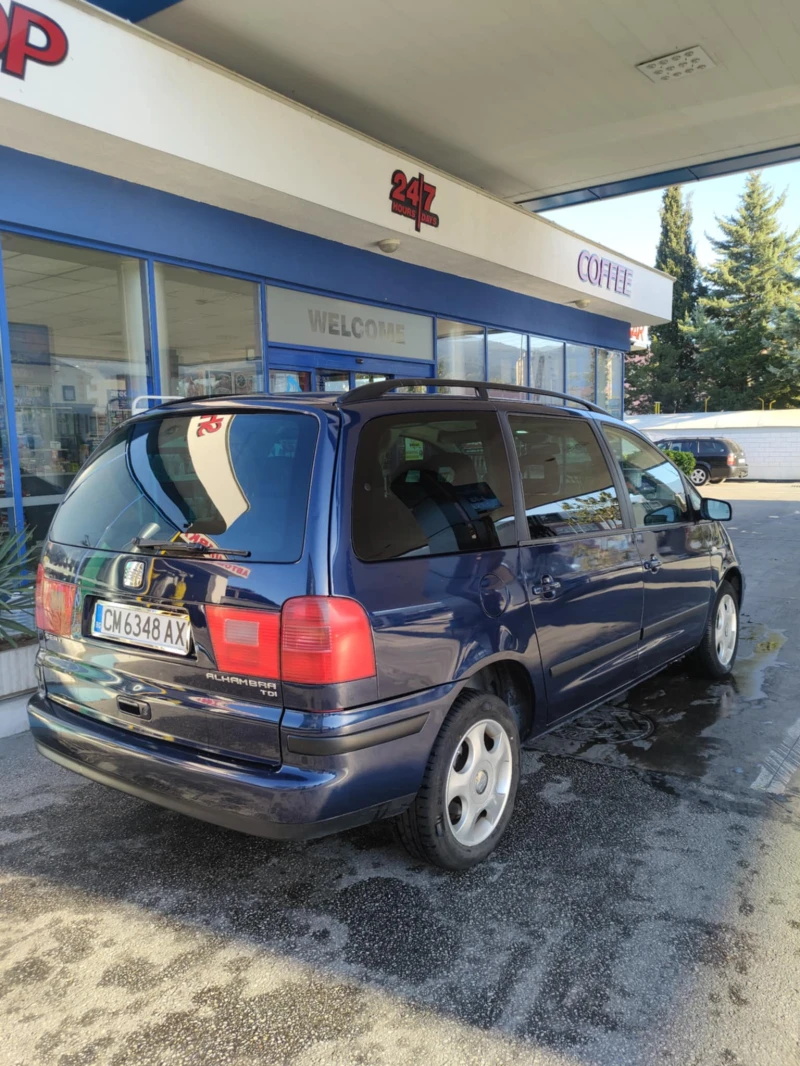 Seat Alhambra, снимка 2 - Автомобили и джипове - 47751752