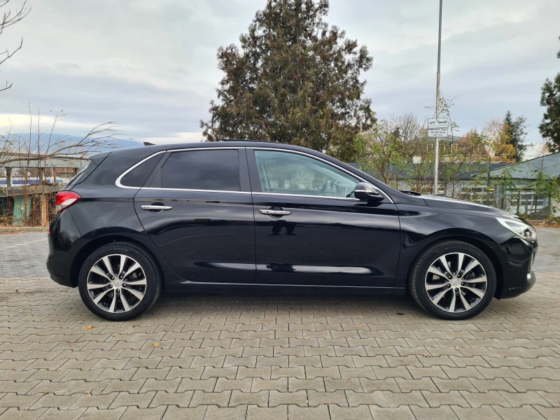 Hyundai I30 1.6crdi autom. Full, снимка 7 - Автомобили и джипове - 48068875