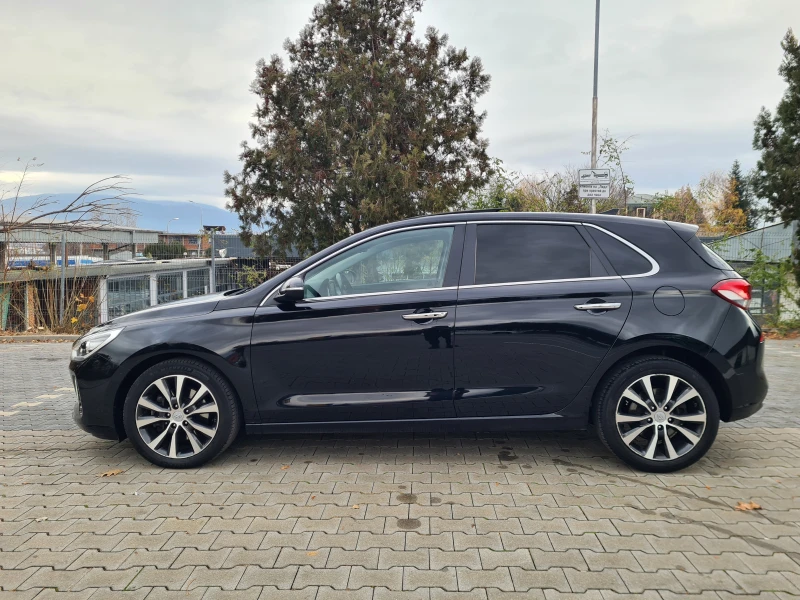 Hyundai I30 1.6crdi autom. Full, снимка 8 - Автомобили и джипове - 48068875