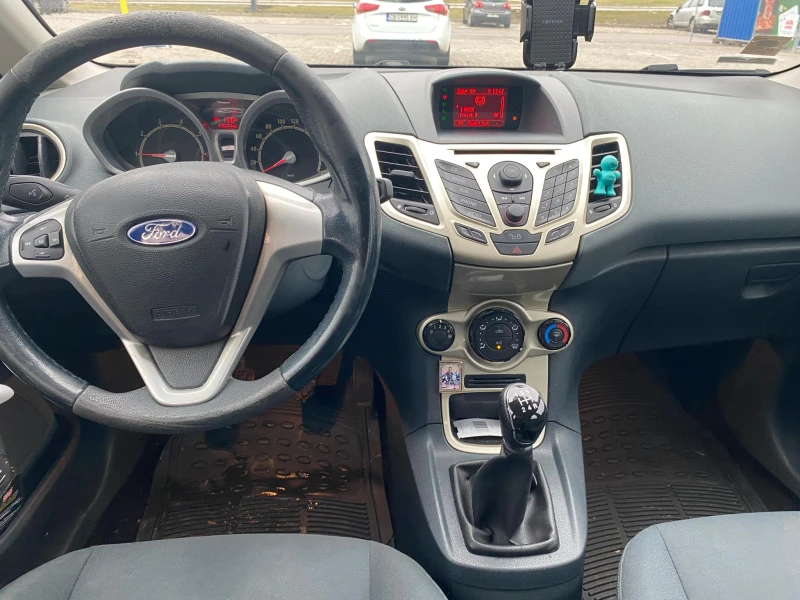 Ford Fiesta, снимка 5 - Автомобили и джипове - 48278938