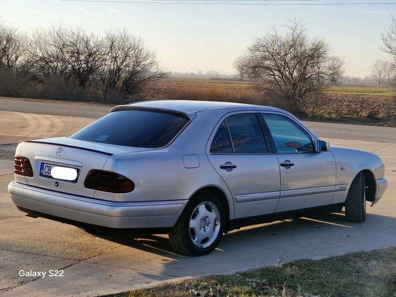 Mercedes-Benz E 280 Mercedes W210 E280, снимка 3 - Автомобили и джипове - 48827935