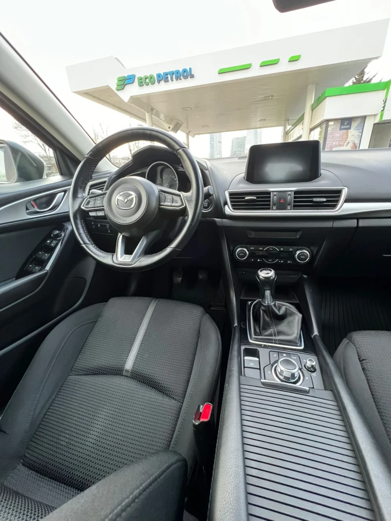 Mazda 3 SKYACTIV, снимка 11 - Автомобили и джипове - 48898895