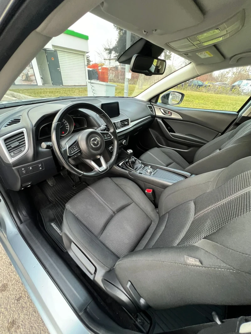 Mazda 3 SKYACTIV, снимка 14 - Автомобили и джипове - 48898895