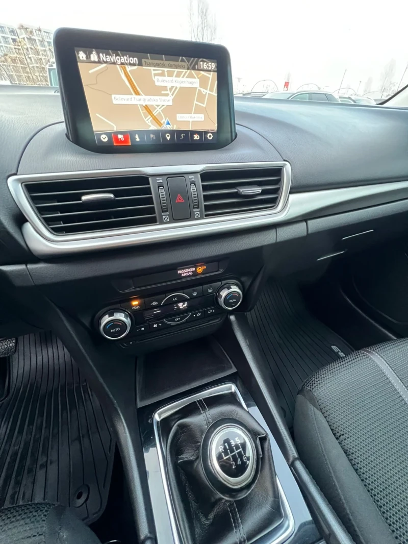 Mazda 3 SKYACTIV, снимка 9 - Автомобили и джипове - 48898895