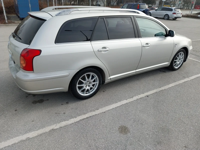 Toyota Avensis 2.0 d4d, снимка 4 - Автомобили и джипове - 49449474