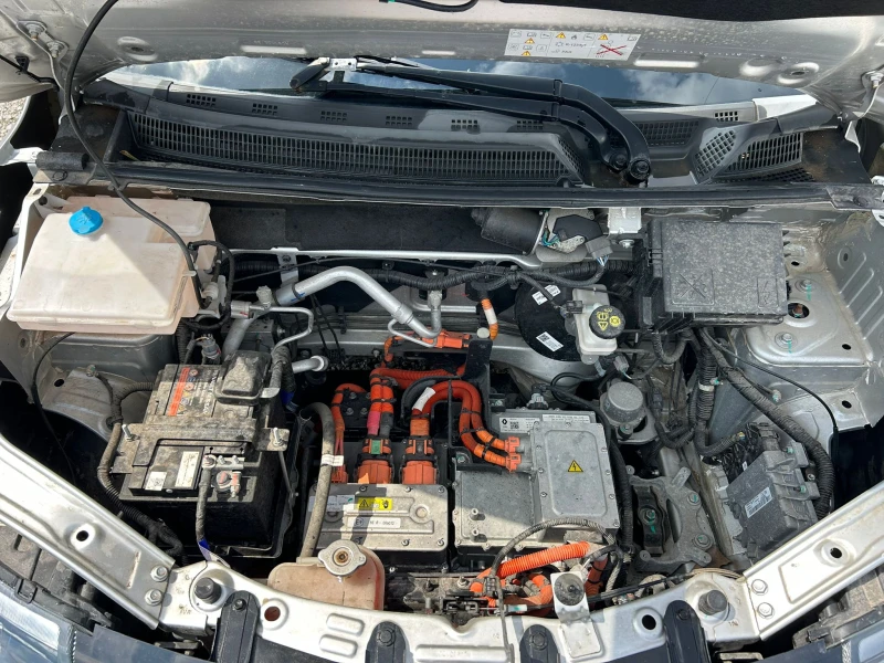 Dacia Spring Електик, снимка 15 - Автомобили и джипове - 51416530