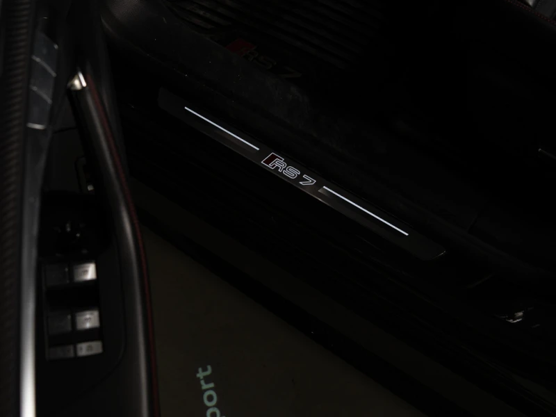 Audi Rs7 DYNAMIC PKG / CARBON OPTICS / ОБДУХ / BANG, снимка 7 - Автомобили и джипове - 52643750