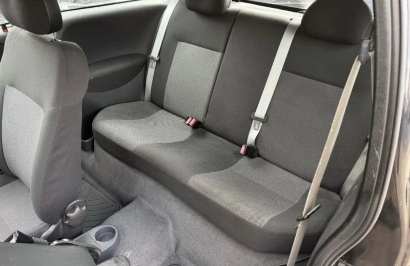 Opel Corsa 1.2 twinport, снимка 9 - Автомобили и джипове - 52672856