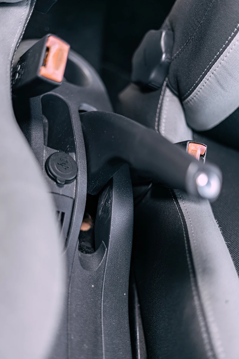 Renault Clio, снимка 16 - Автомобили и джипове - 52341570