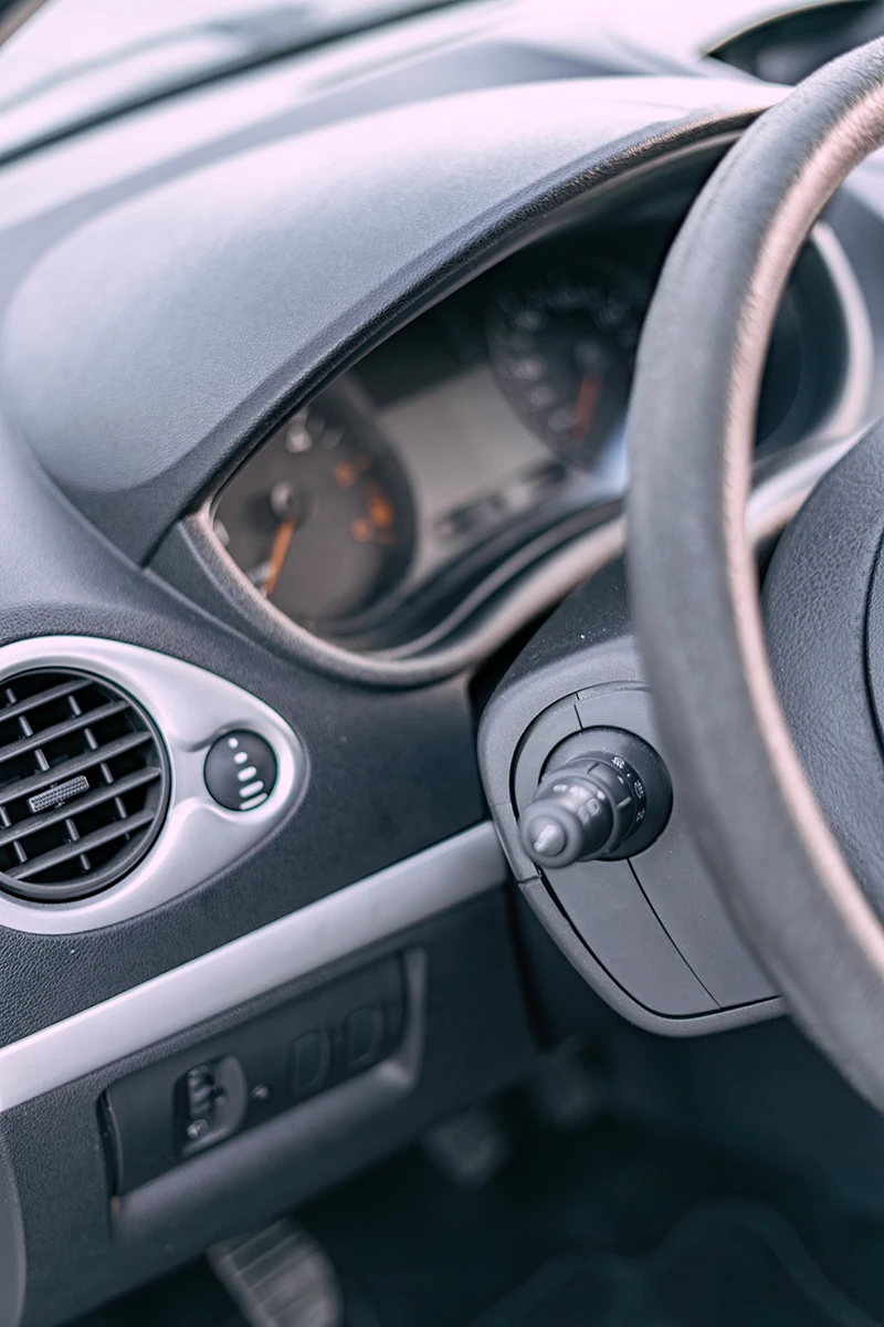 Renault Clio, снимка 8 - Автомобили и джипове - 52341570