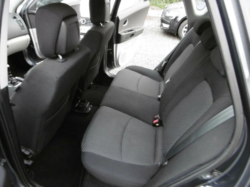 Kia Ceed 1.6, снимка 10 - Автомобили и джипове - 53991080