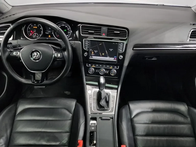 VW Golf 1.4 Tsi Premium, снимка 7 - Автомобили и джипове - 55748627