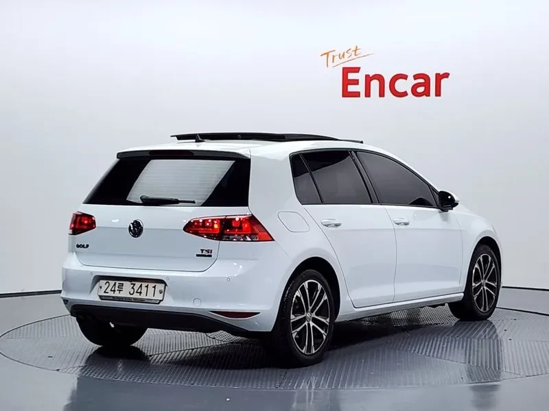 VW Golf 1.4 Tsi Premium, снимка 2 - Автомобили и джипове - 55748627