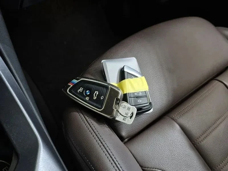 BMW iX3, снимка 16 - Автомобили и джипове - 56687893