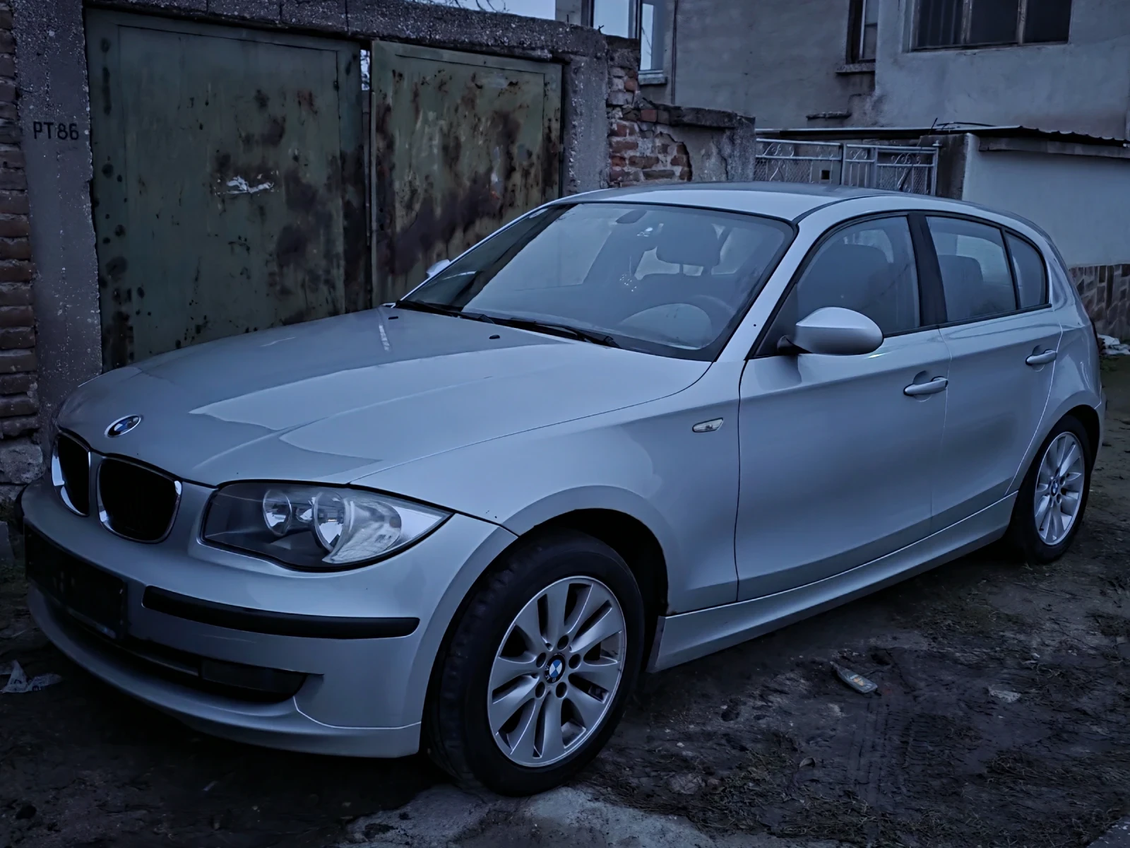 BMW 118, снимка 1