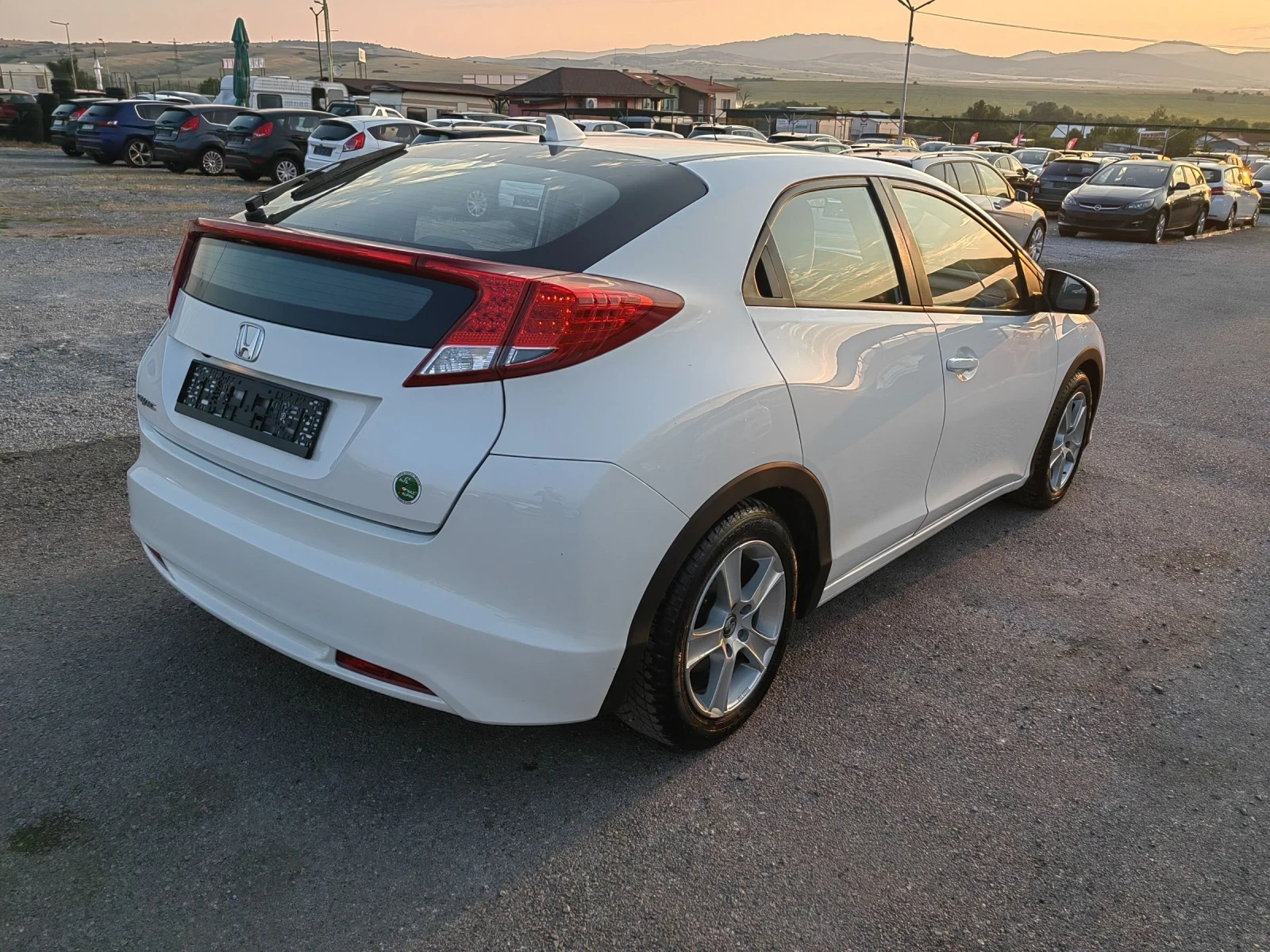 Honda Civic 1.4 I - изображение 5