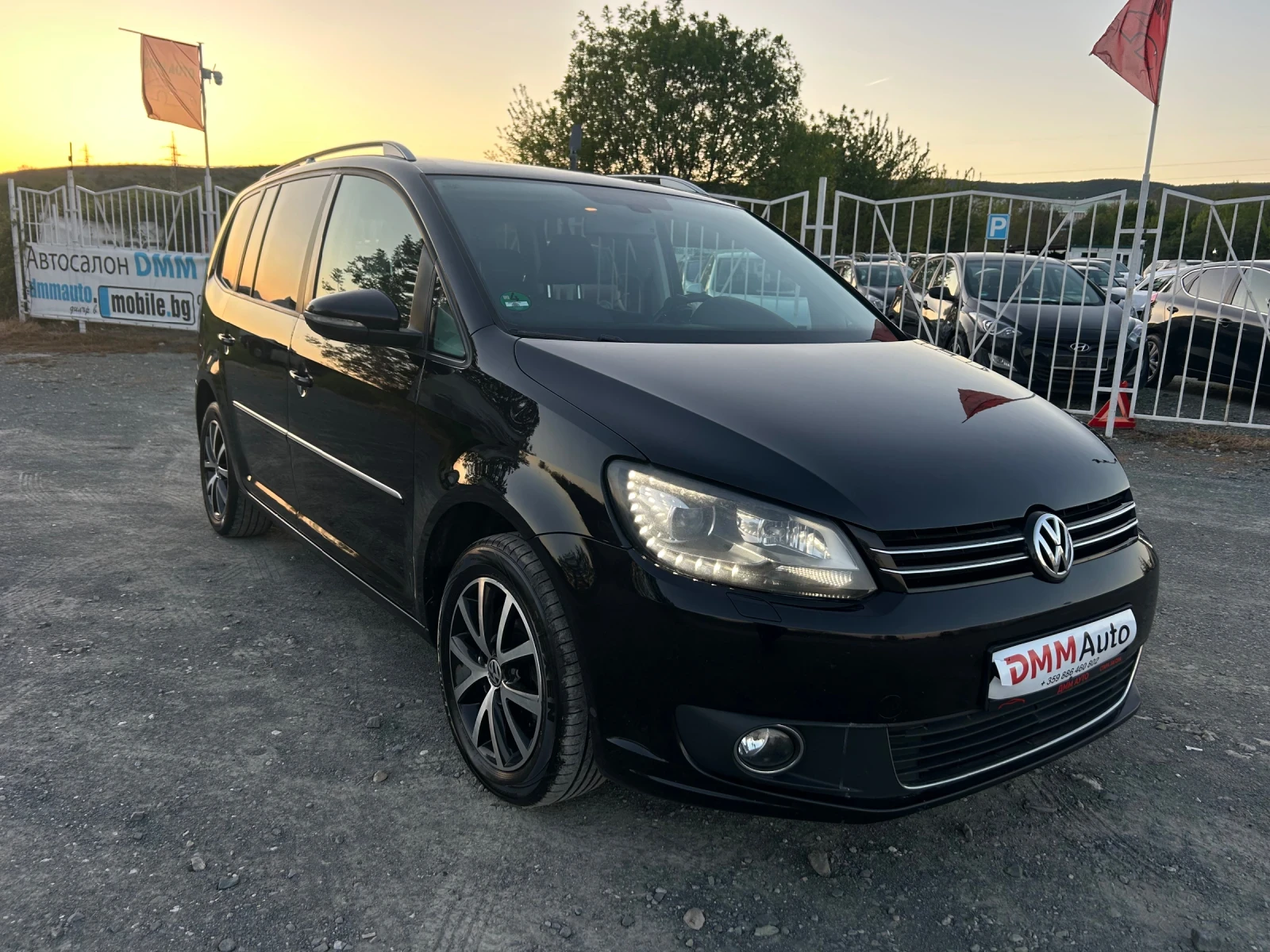 VW Touran 2.0 TDI / HIGHLINE / ПАНОРАМА / НАВИ / АЛКАНТАРА  - изображение 3