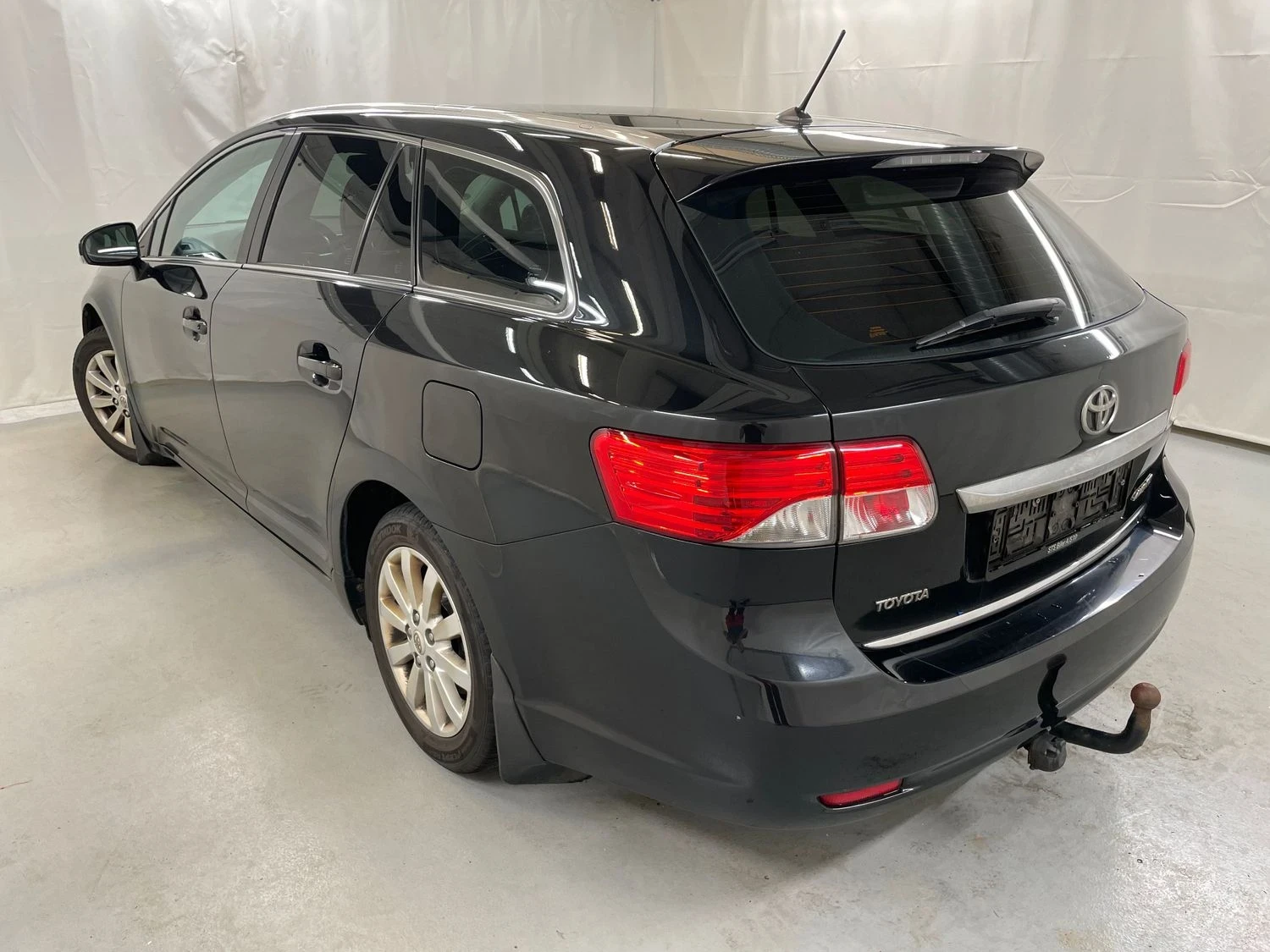Toyota Avensis 1.8i/147HP/НАВИГАЦИЯ - изображение 6