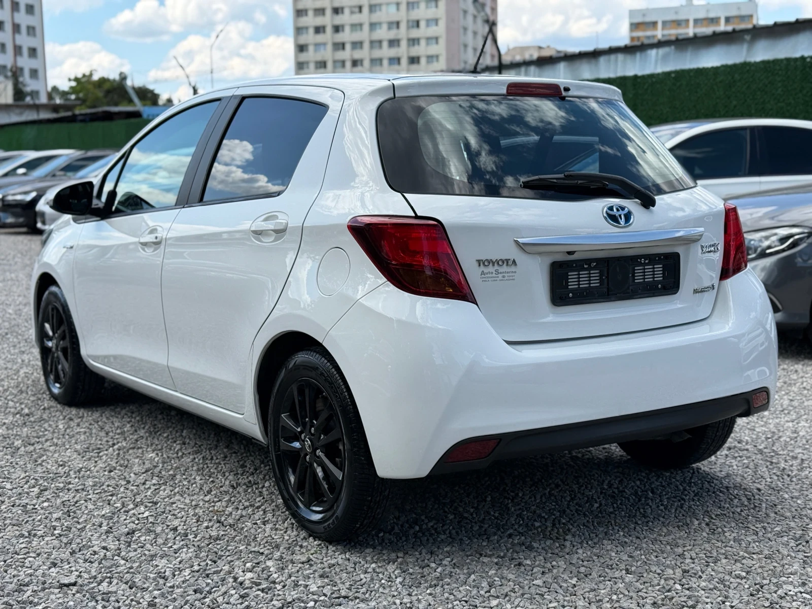 Toyota Yaris Hybrid/73hp/Камера/Навигация/Автоматик - изображение 5
