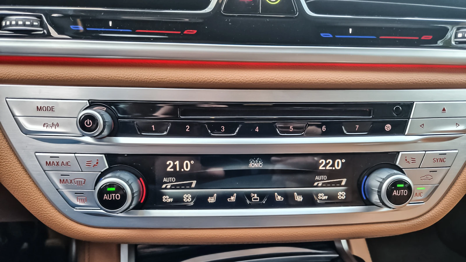 BMW 740 xDrive M-Paket   Individual / FULL - изображение 10