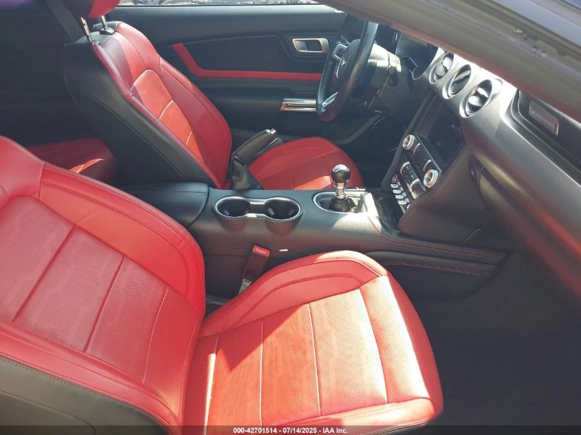 Ford Mustang GT PREMIUM FASTBACK 5.0L/DIGITAL/ОБДУХВАНЕ - изображение 7