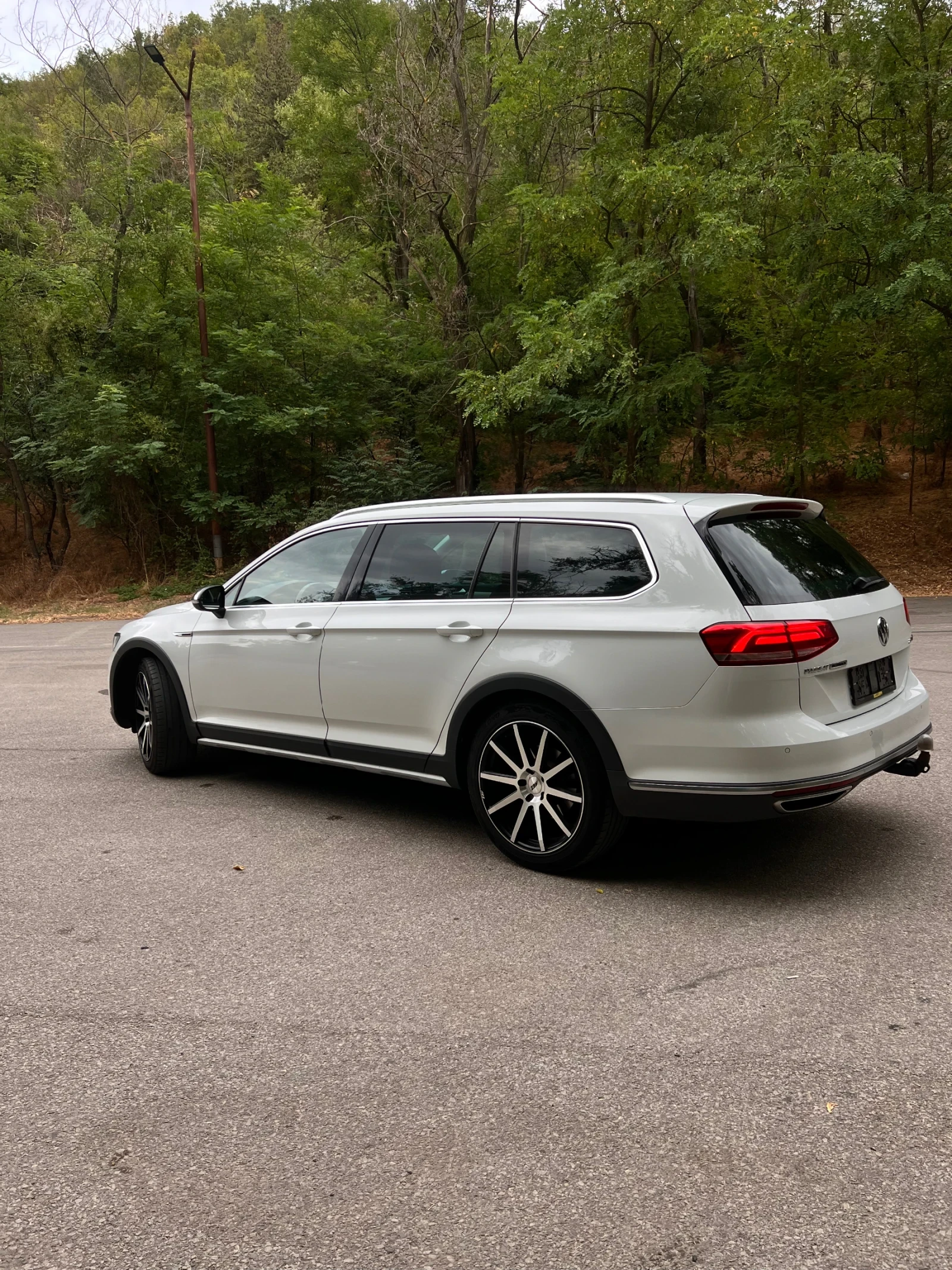 VW Alltrack 2000 TDI ALLTRACK 4X4 190 КС DSG - изображение 6