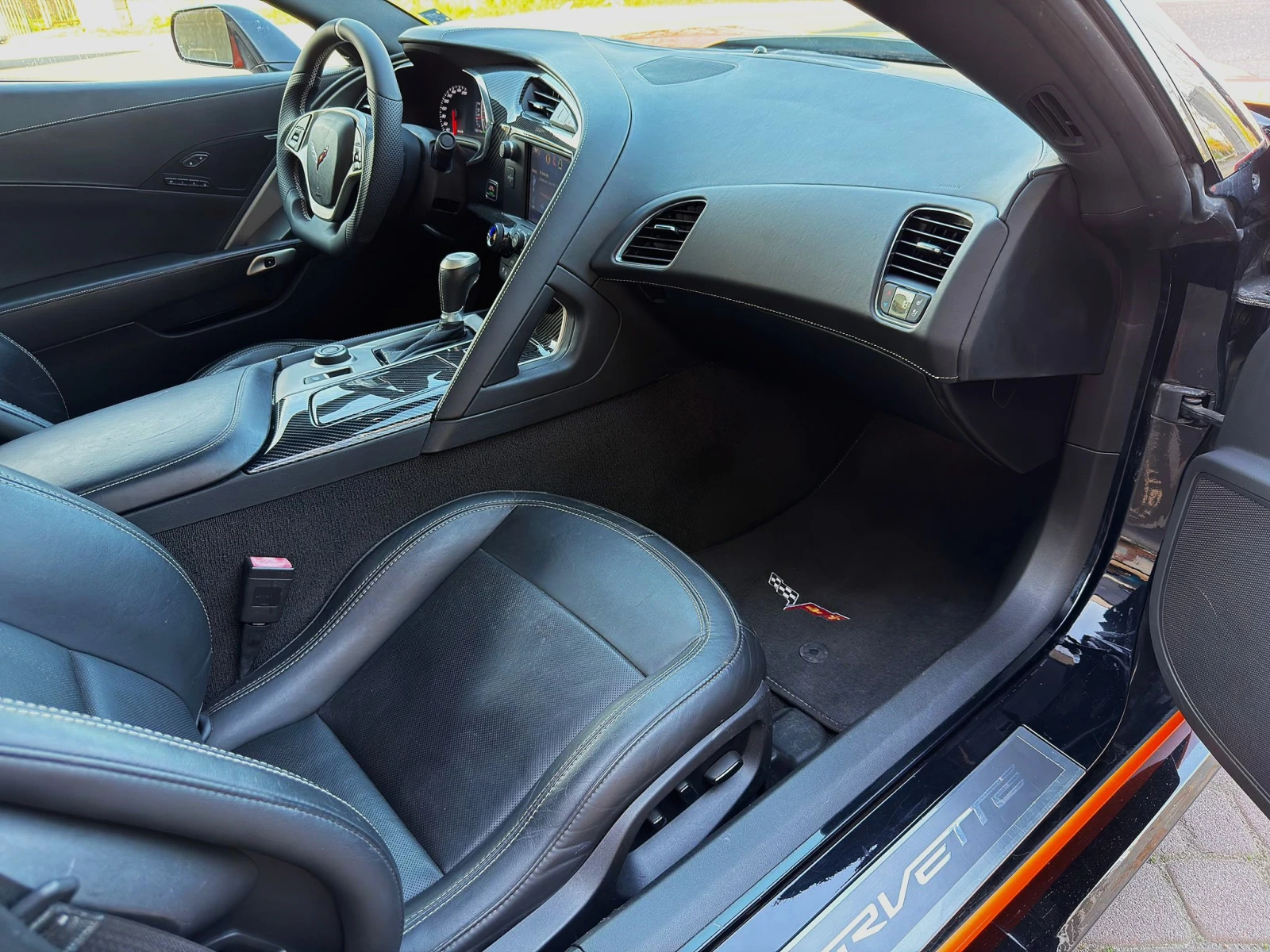 Chevrolet Corvette stingray, снимка 11 - Автомобили и джипове - 52795420