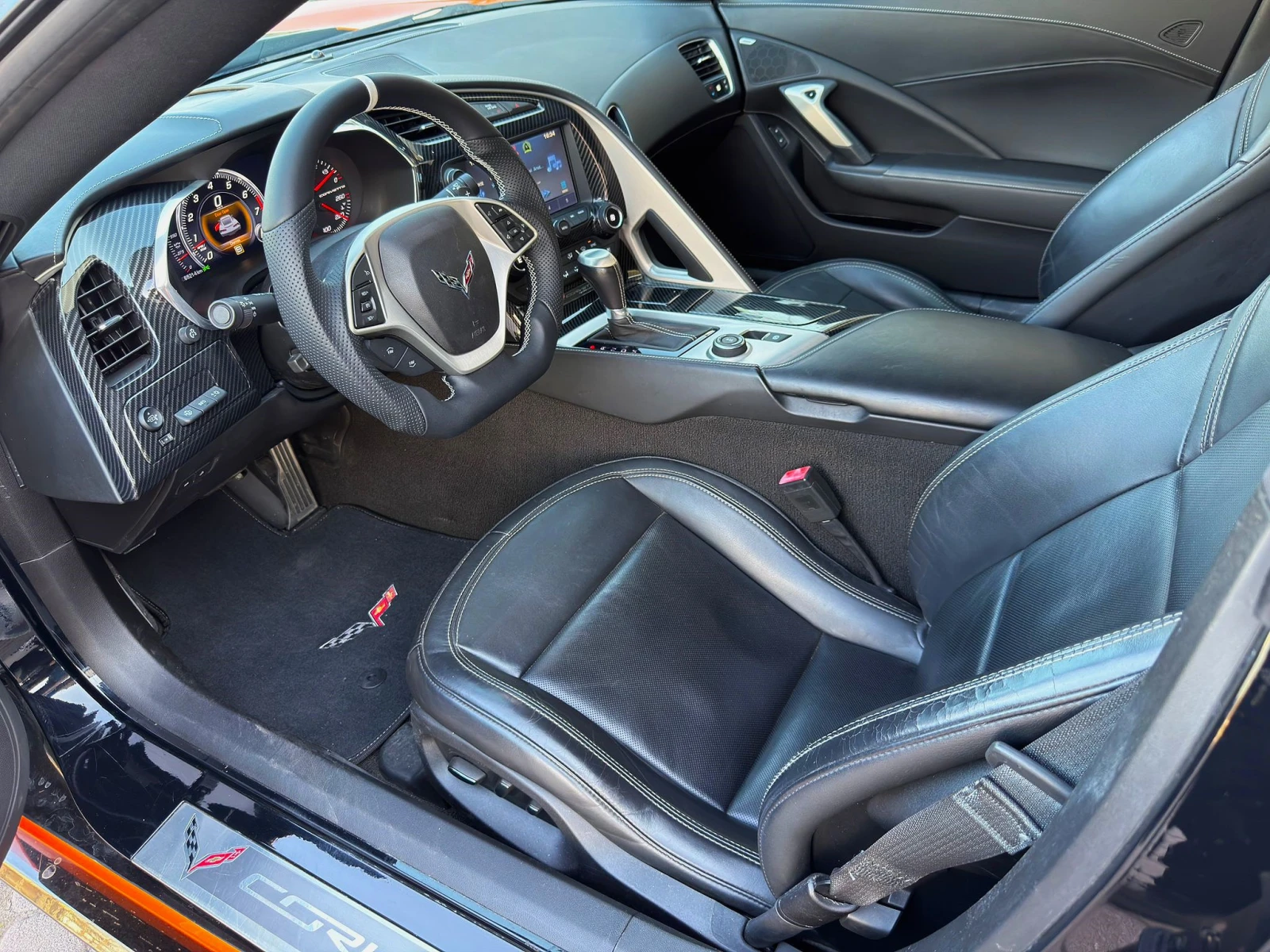 Chevrolet Corvette stingray, снимка 9 - Автомобили и джипове - 52795420