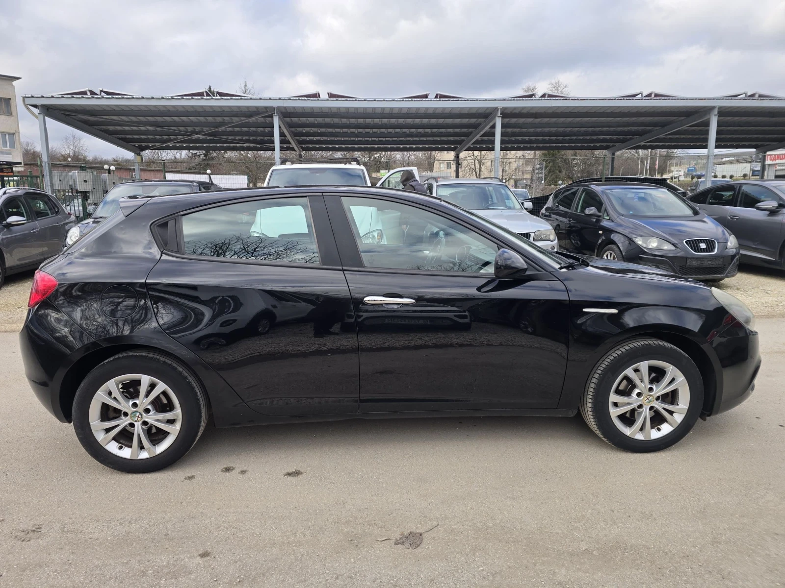 Alfa Romeo Giulietta 1.4i 120к.с Фабрична газ  - изображение 8