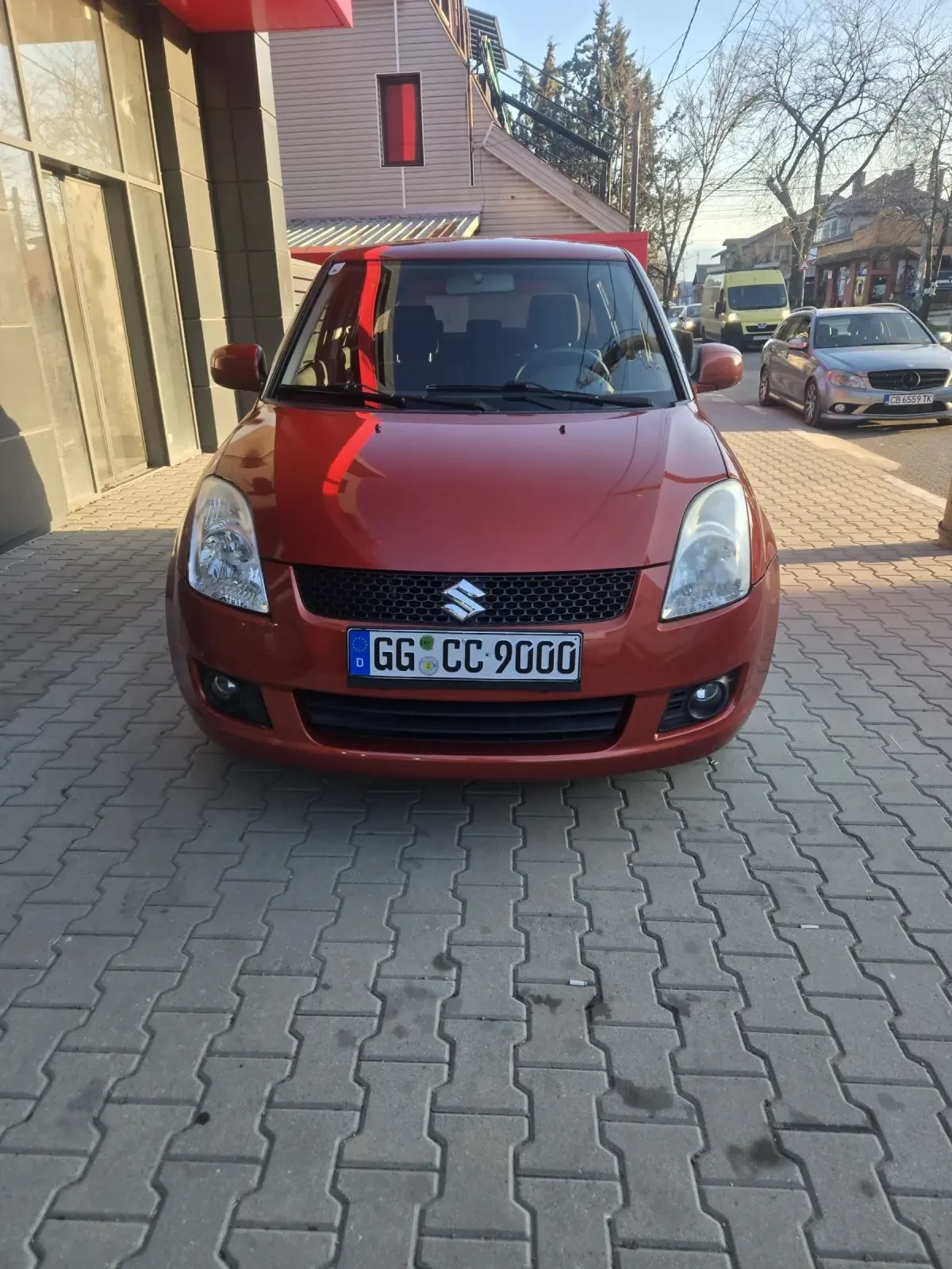 Suzuki Swift 1.3 бензин 90к.с. 130000км.4?4, снимка 2 - Автомобили и джипове - 53818493