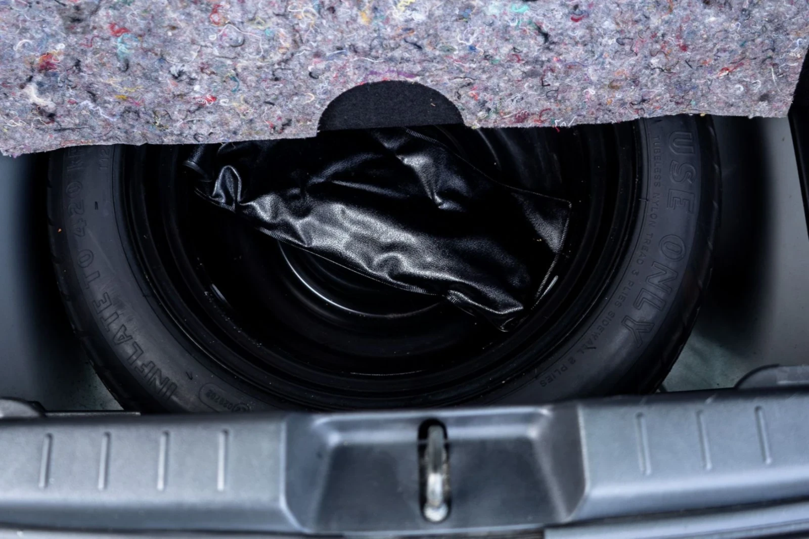 Toyota Yaris Автоматик!! 130 хил!  Реална, снимка 12 - Автомобили и джипове - 54213692