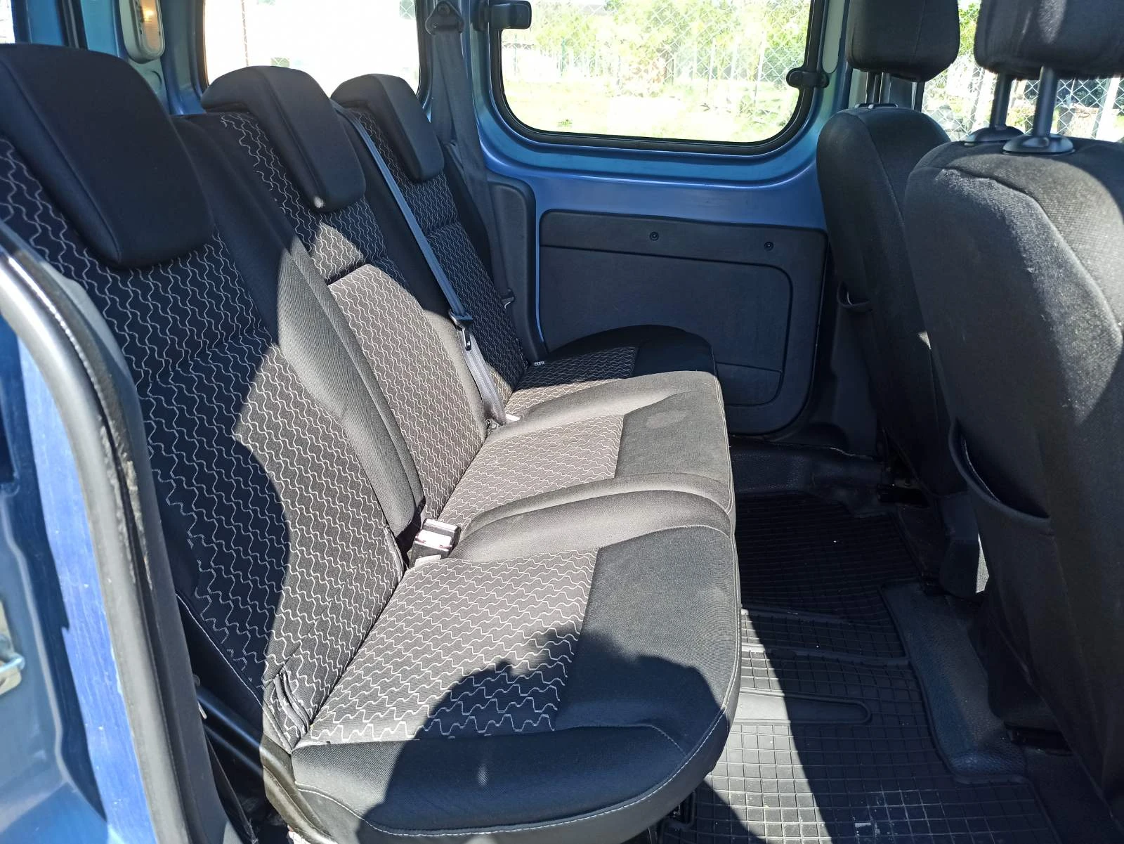 Renault Kangoo, снимка 11 - Автомобили и джипове - 54376657