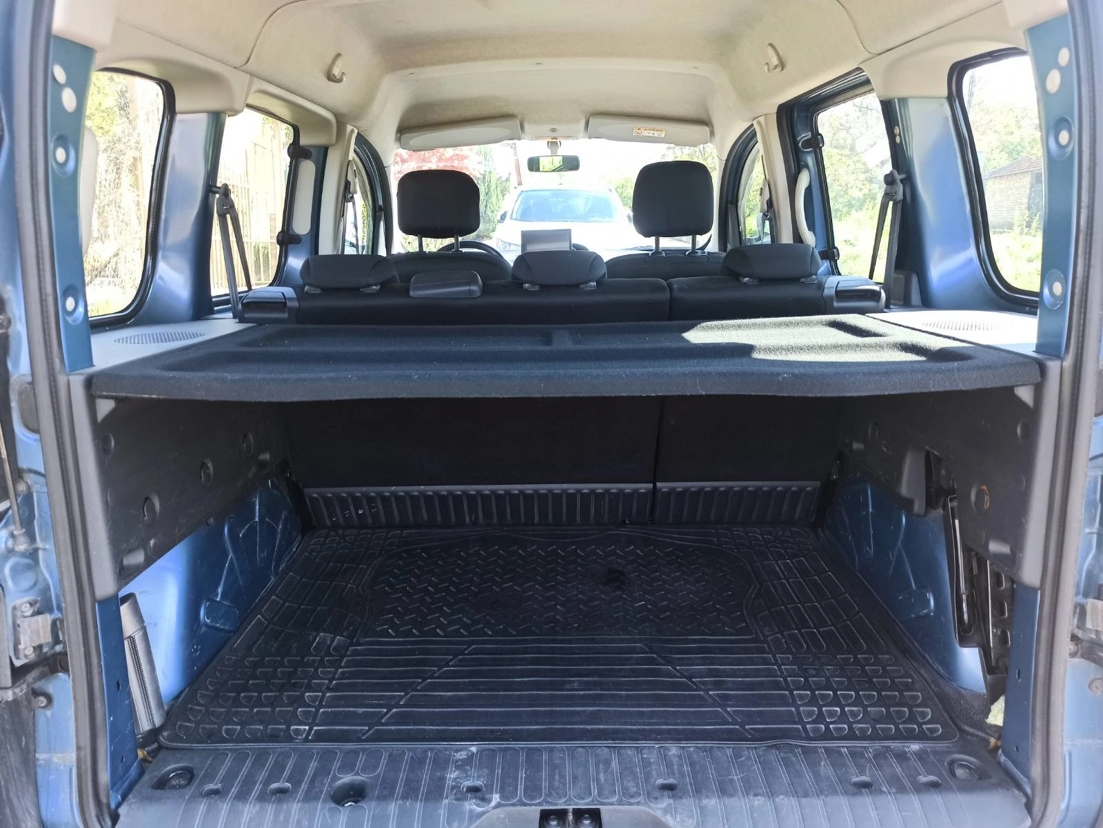 Renault Kangoo, снимка 10 - Автомобили и джипове - 54376657
