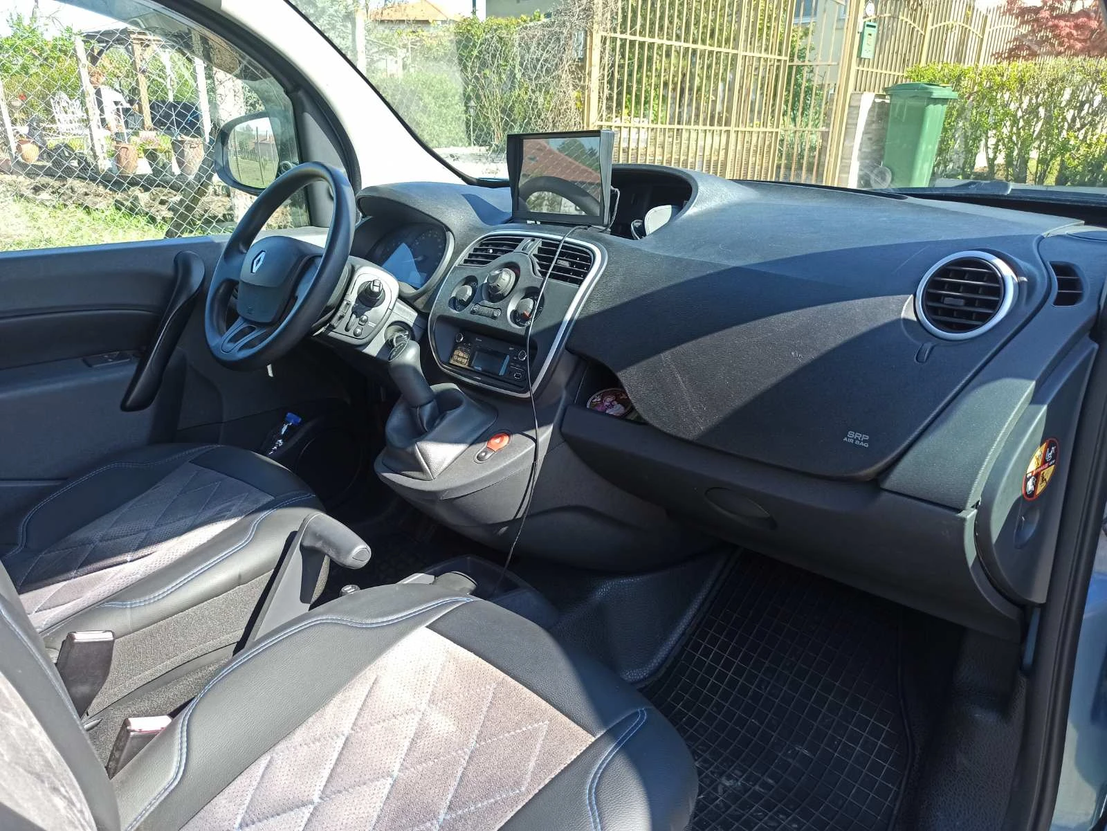 Renault Kangoo, снимка 2 - Автомобили и джипове - 54376657