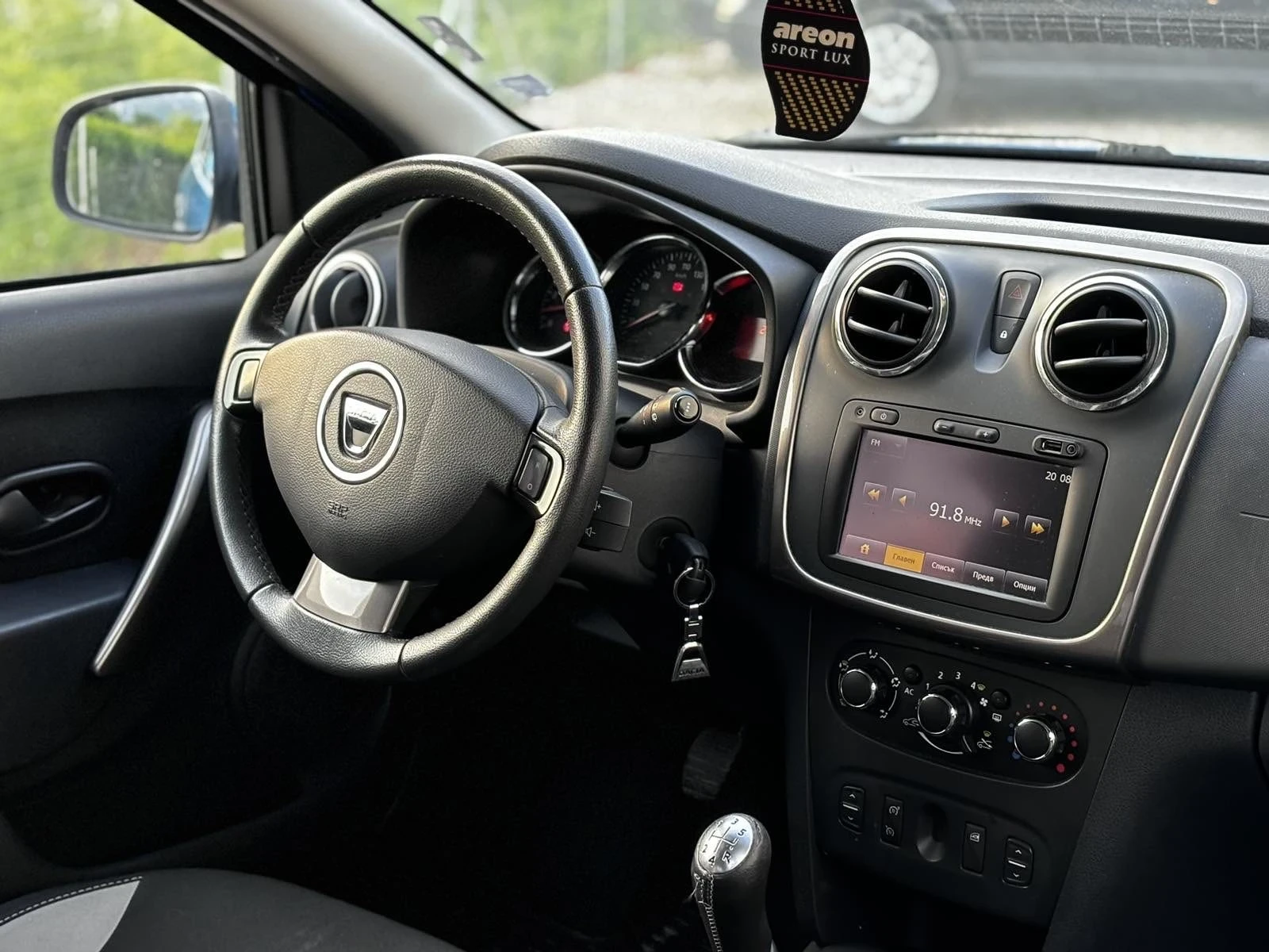 Dacia Sandero Stepway 0, 900, снимка 8 - Автомобили и джипове - 54716468