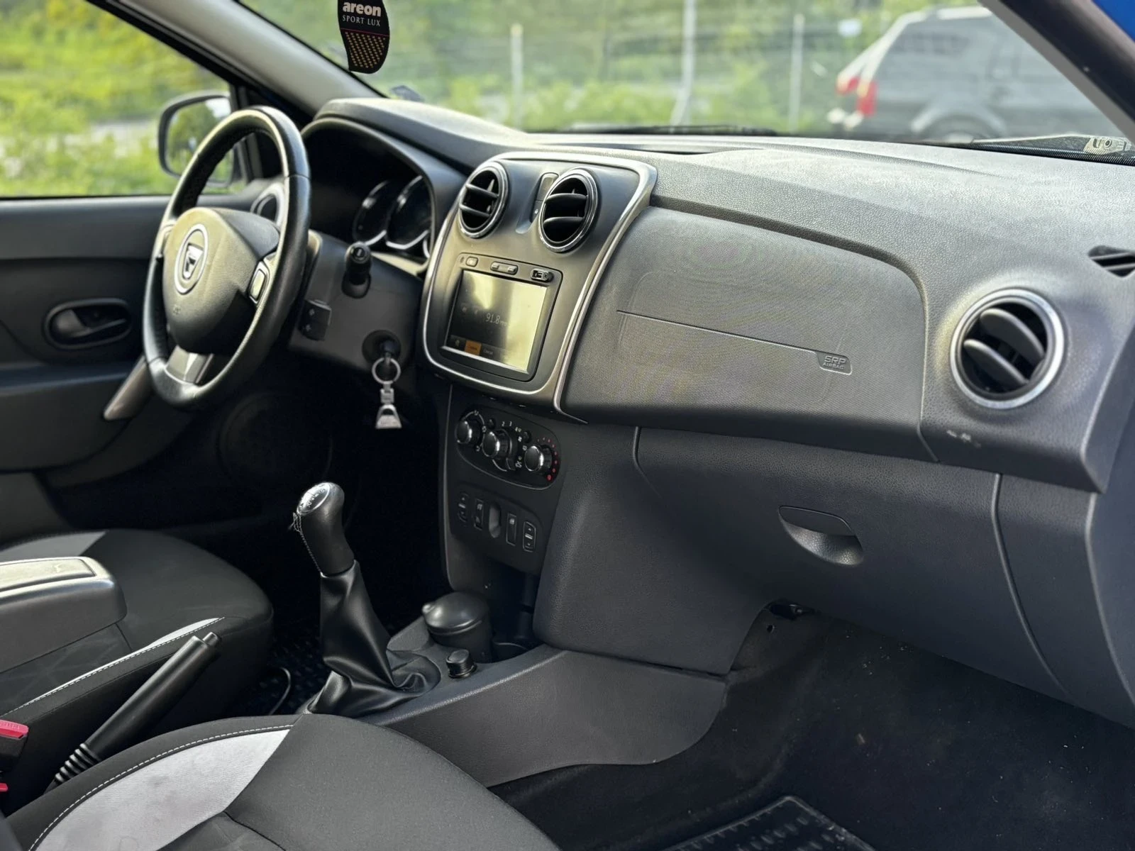 Dacia Sandero Stepway 0, 900, снимка 9 - Автомобили и джипове - 54716468