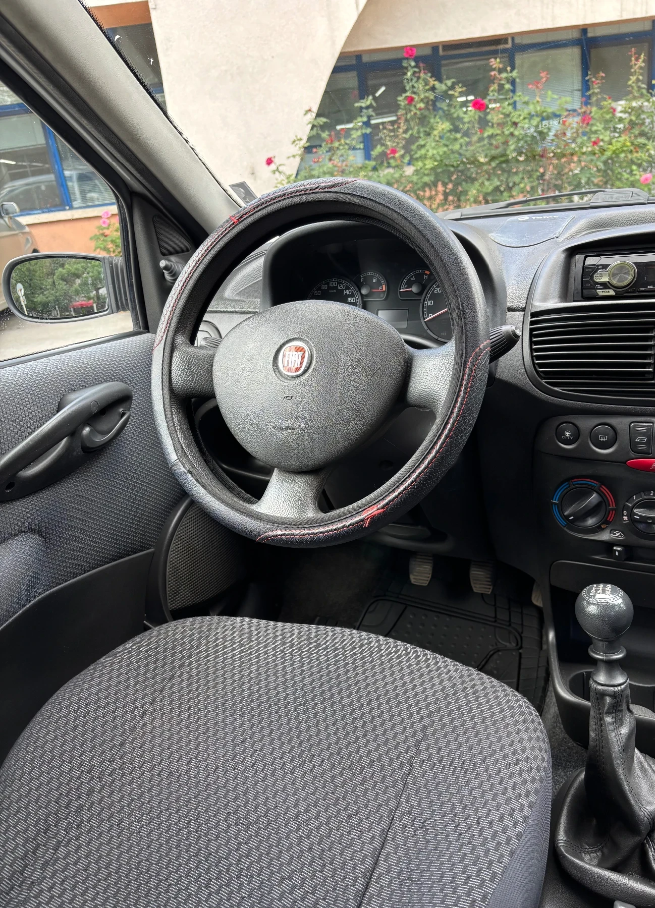 Fiat Punto, снимка 10 - Автомобили и джипове - 54891794