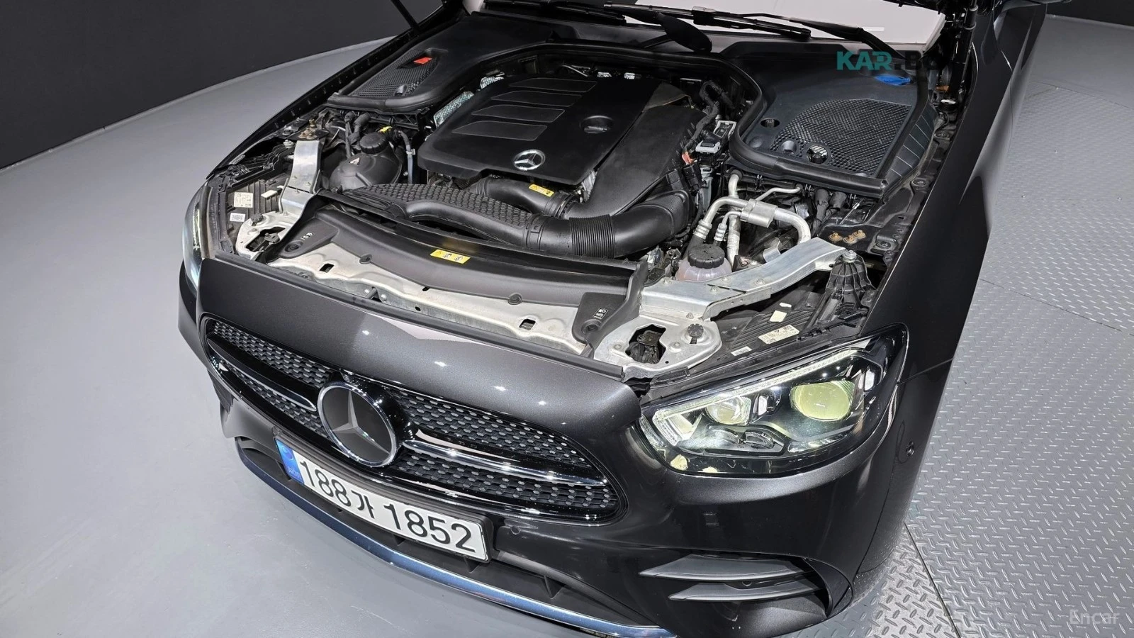 Mercedes-Benz E 350 AMG-LINE* 360CAMERA* BURMESTER* , снимка 16 - Автомобили и джипове - 55235942