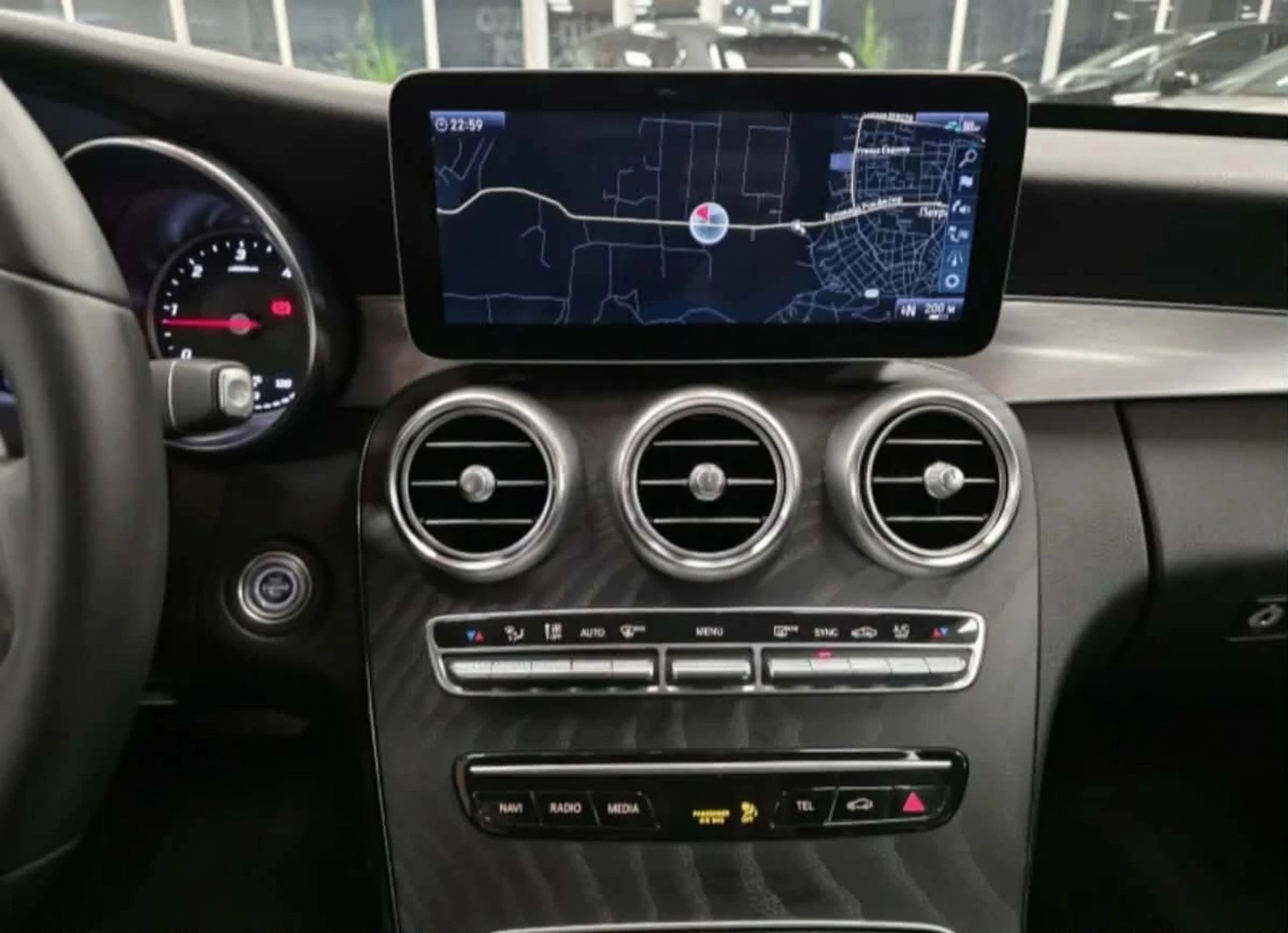 Mercedes-Benz C 220, снимка 15 - Автомобили и джипове - 55236977