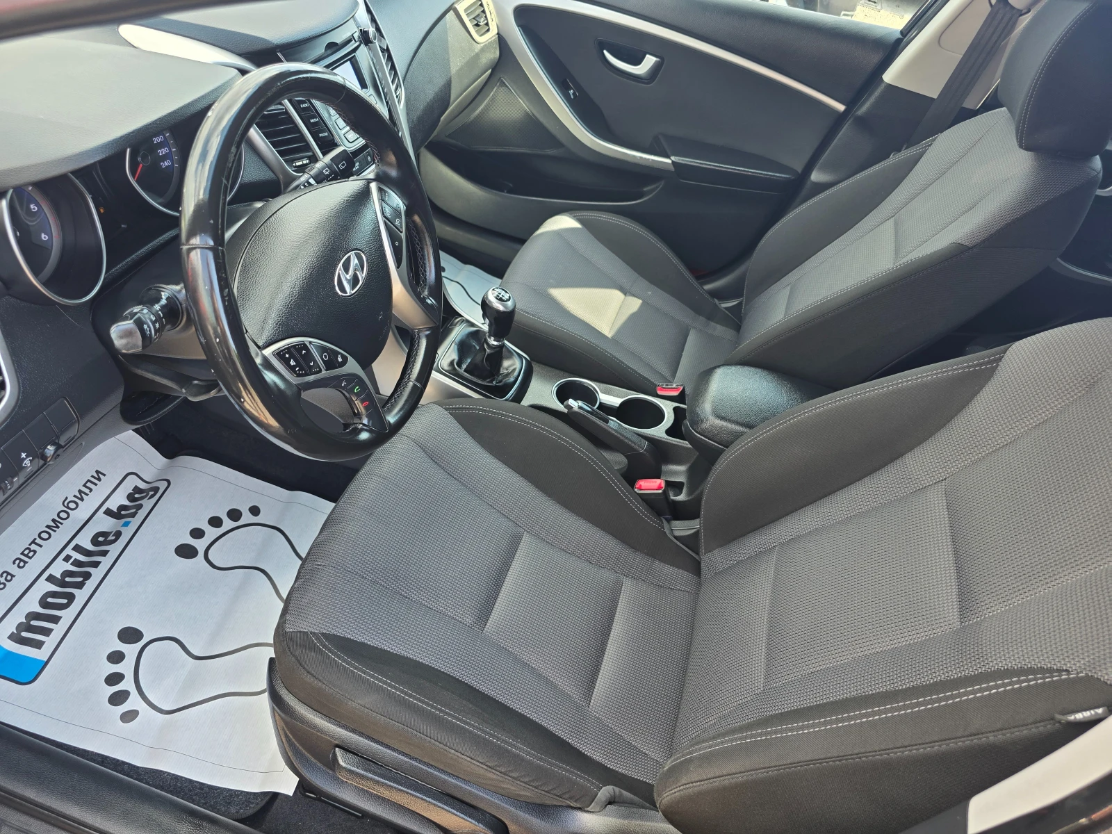 Hyundai I30 1.6CRDI 110K.C EURO 6 TOP | Mobile.bg � ����������� 15