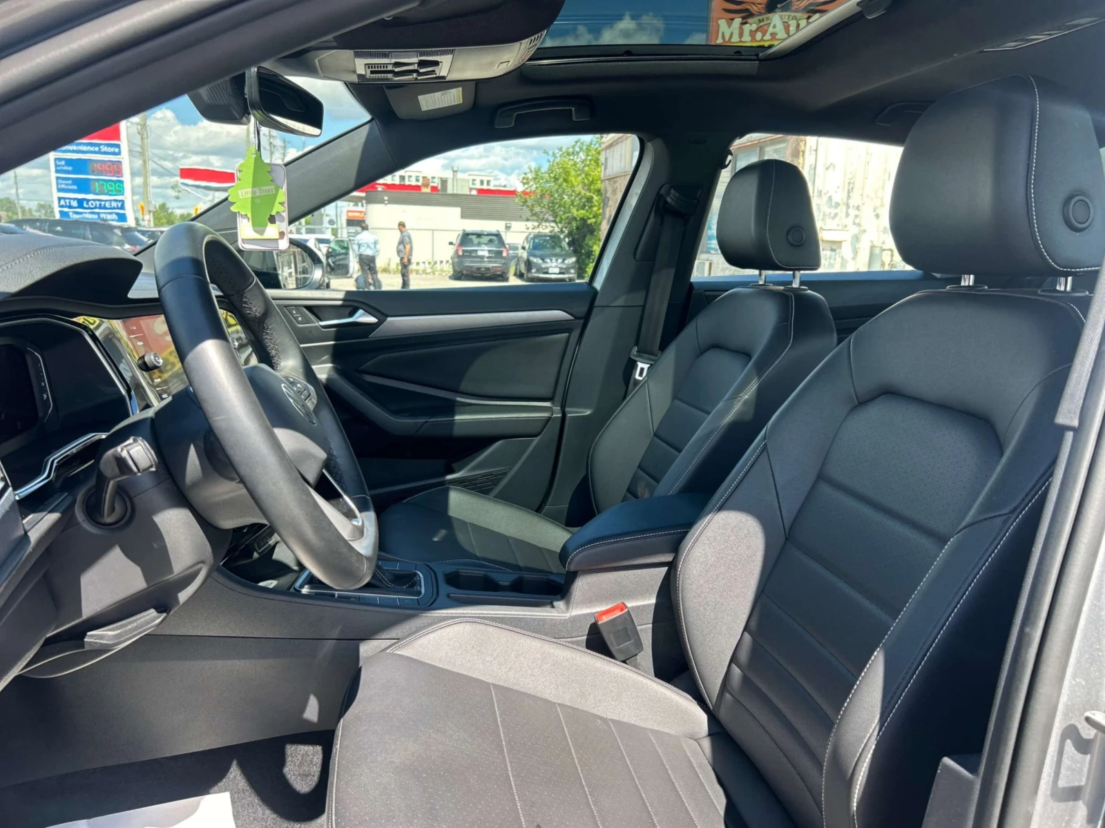 VW Jetta COMFORTLINE SPORT / ПАНО / ЛИЗИНГ / ЦЕНА до БГ, снимка 13 - Автомобили и джипове - 55467385