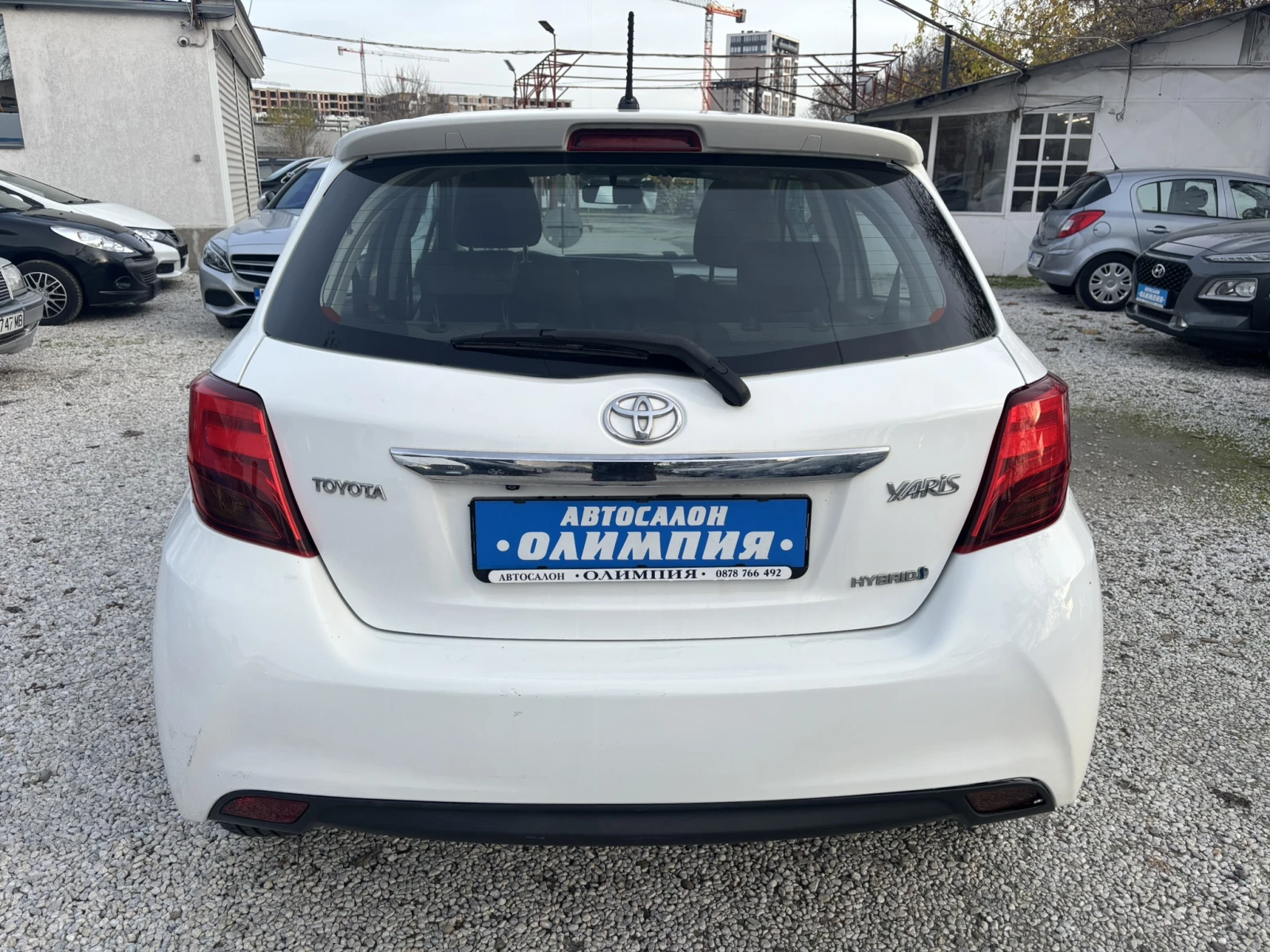 Toyota Yaris 1.5 - Hybrid, снимка 5 - Автомобили и джипове - 55594247
